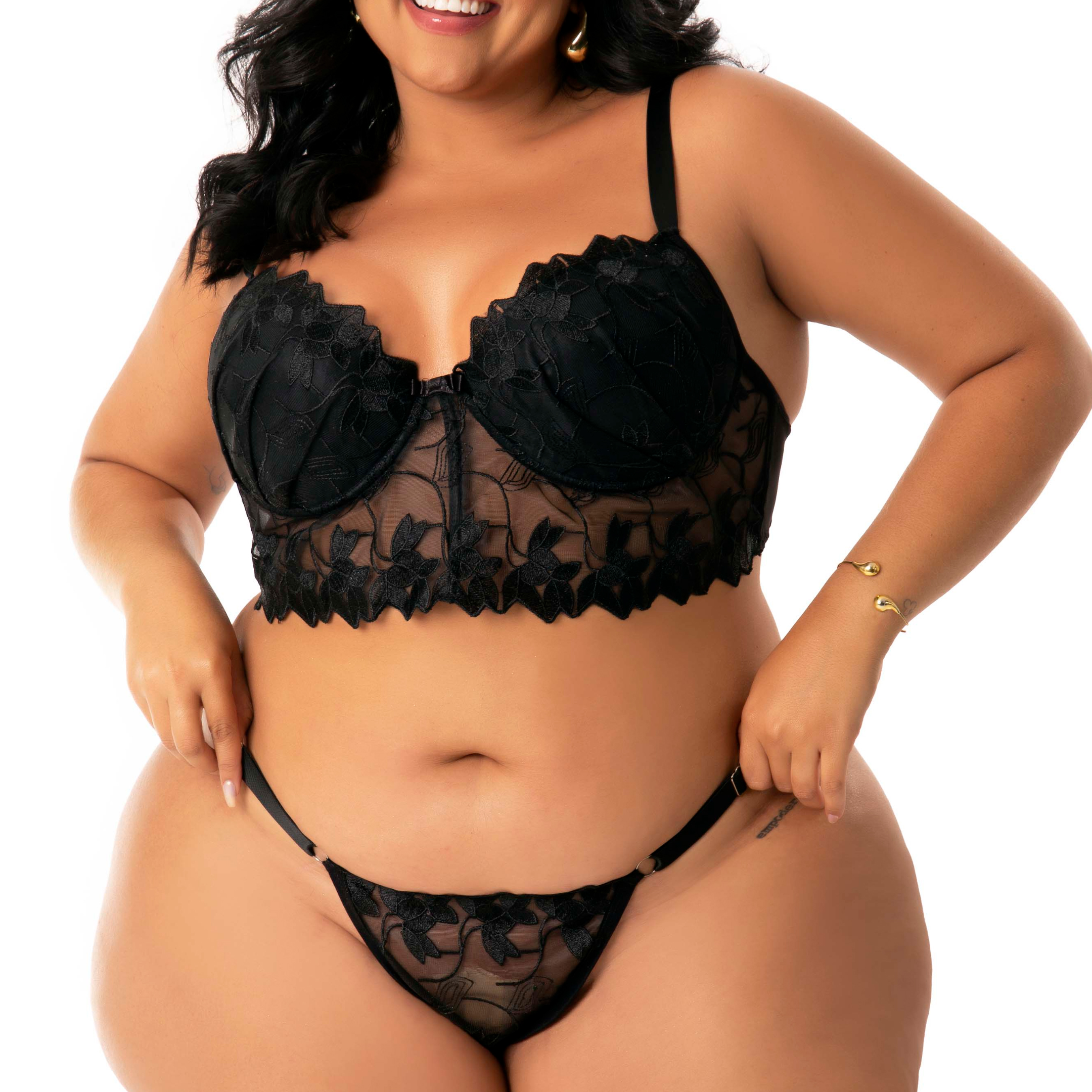 Conjunto Plus Size em Tule Bordado – (Vídeo na Descrição)